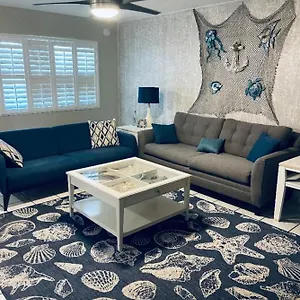  Apartment Lovely 2 Bedroom 1 Bathroom Retreat Minutes From The United States