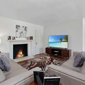  Holiday home Close To Downtown Ps - Hike, Bike, Swim, Relax United States